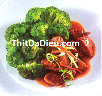 thit da dieu xao bông cải